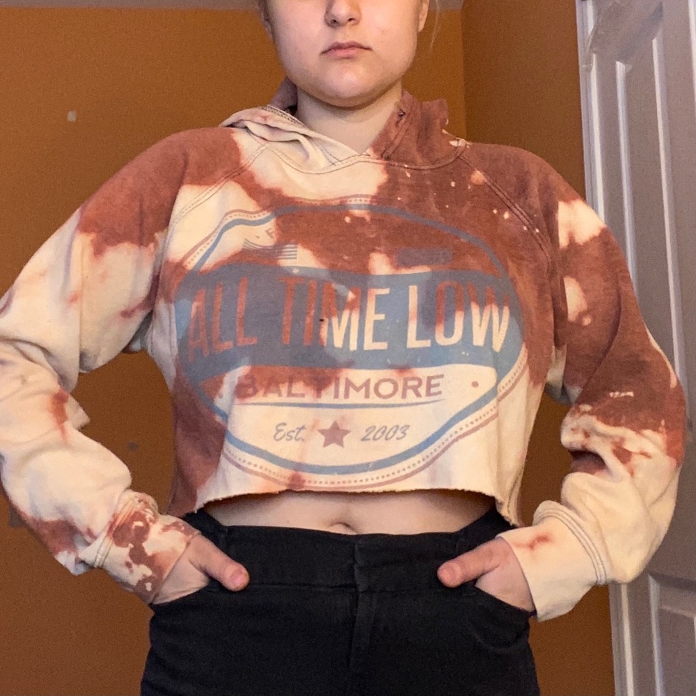 All Time Low FH bleached + cropped hoodie